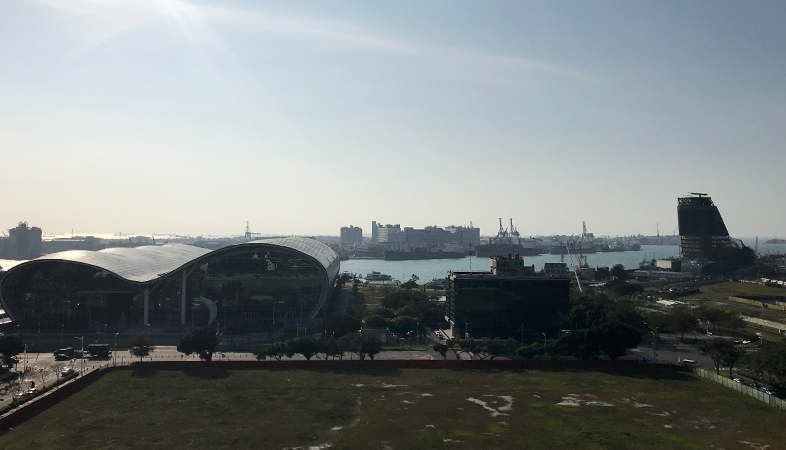 高雄市立図書館の屋上から見た景色